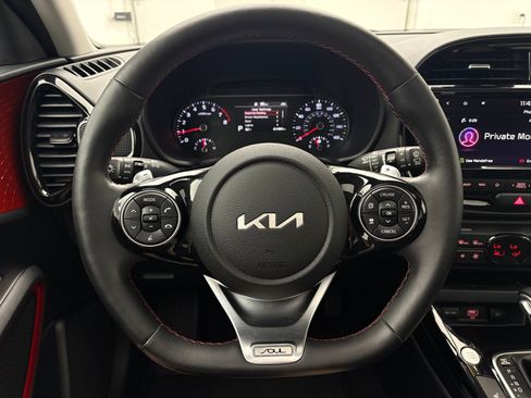 Used 2022 Kia Soul Turbo FWD image 19