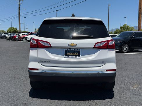 Used 2018 Chevrolet Equinox LT FWD image 3