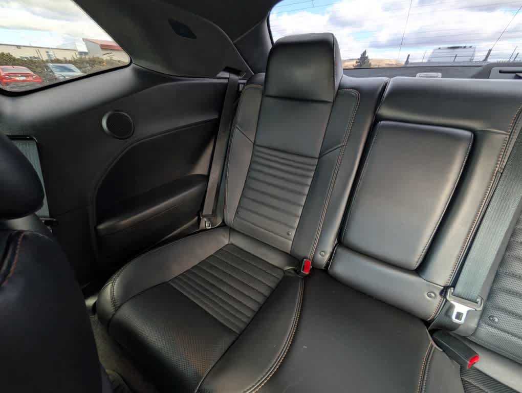 Used 2016 Dodge Challenger R/T Plus RWD image 27