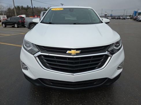 Used 2020 Chevrolet Equinox LT w/ Driver Convenience Package image 2