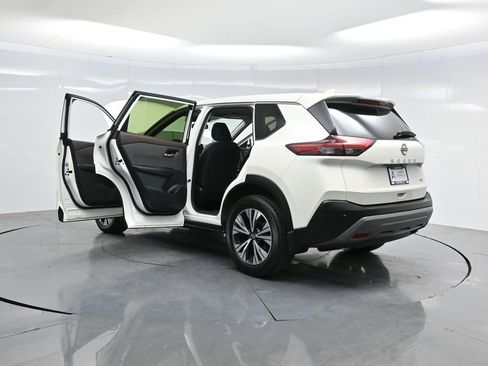 Used 2023 Nissan Rogue SV image 48