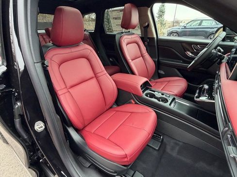 New 2026 Lincoln Corsair Reserve image 12