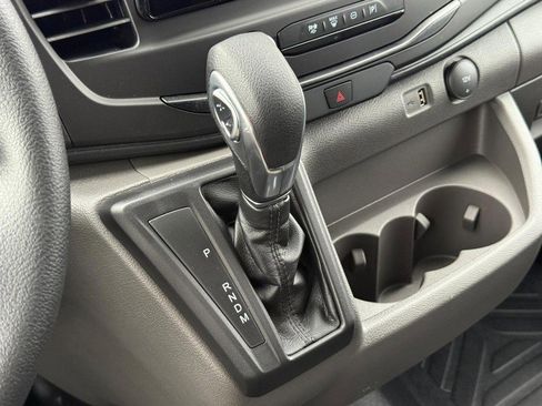 New 2026 Ford Transit 250 T-250 Med Rf 9150 GVWR RWD image 14