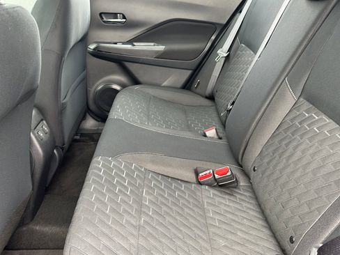 Used 2024 Nissan Kicks SV image 18