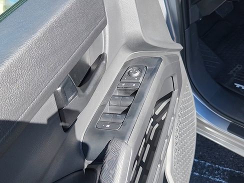 New 2025 Toyota Tacoma SR5 image 7