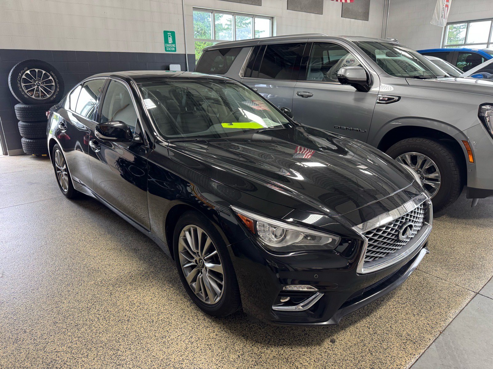 Used 2024 INFINITI Q50 Luxe AWD/4WD image 3