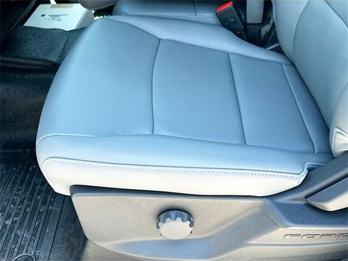 New 2025 Ford F550 4x4 Crew Cab image 12