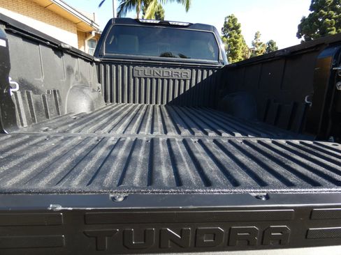 Used 2025 Toyota Tundra Limited image 25