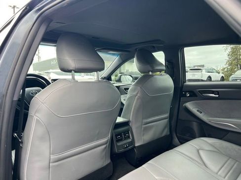 Used 2019 Toyota Avalon XSE w/ All Weather Liner Package FWD image 11