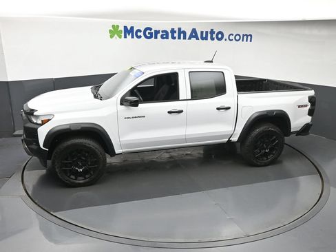 Used 2023 Chevrolet Colorado Trail Boss w/ LPO, Dark Essentials Package AWD/4WD image 20