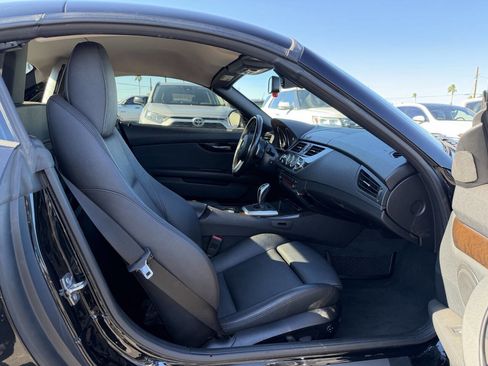 Used 2009 BMW Z4 sDrive35i image 21