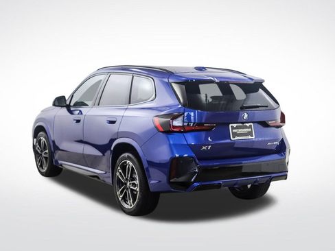 Used 2026 BMW X1 xDrive28i w/ Technology Package AWD/4WD image 3