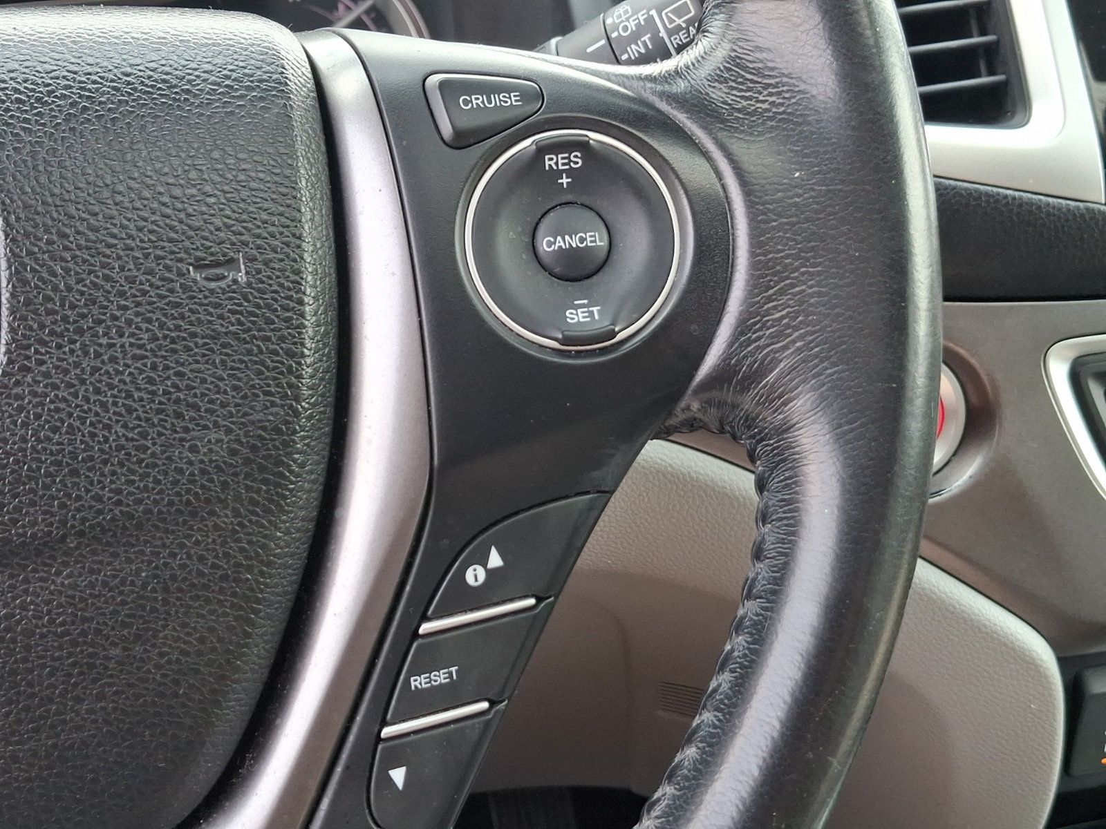 Used 2018 Honda Pilot EX-L image 23