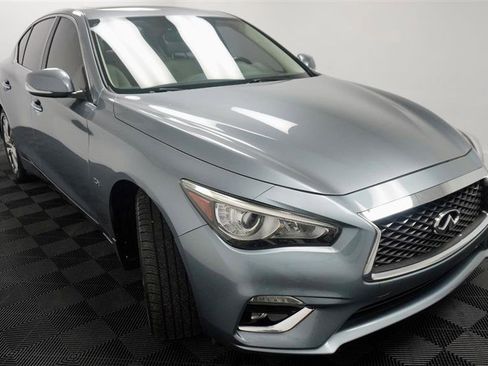 Used 2018 INFINITI Q50 Luxe w/ Essential Package (2.0T Luxe) image 9