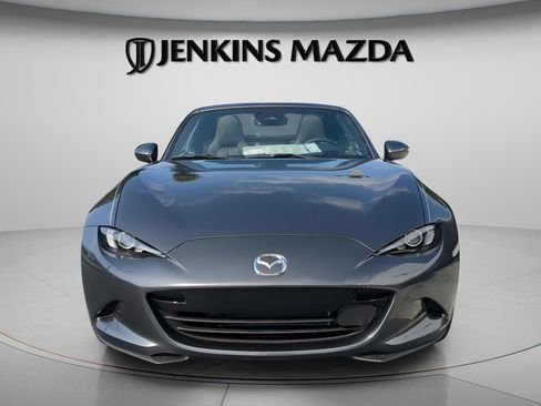 Used 2024 MAZDA MX-5 Miata RF Grand Touring image 2
