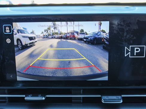 Used 2025 Hyundai Kona SEL image 25