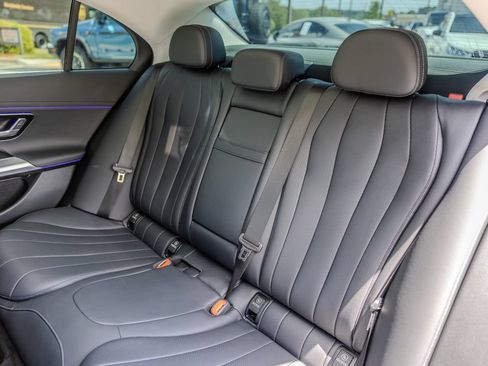 Used 2025 Mercedes-Benz E 350 Sedan w/ Multicontour Seating Package image 19