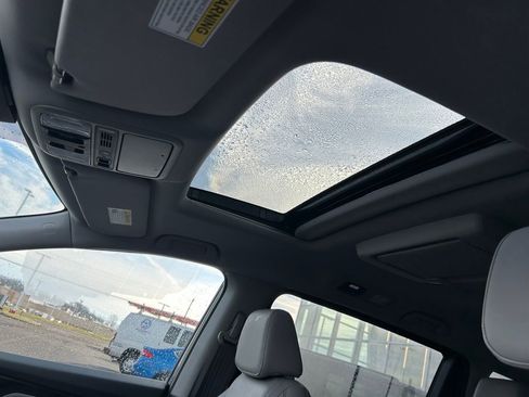 Used 2021 Honda Odyssey Touring image 23