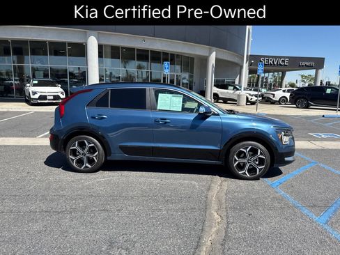 Certified 2025 Kia Niro EX Touring FWD image 5