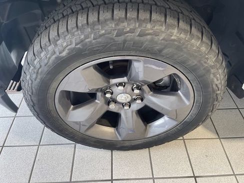 Used 2023 RAM 1500 Big Horn AWD/4WD image 5
