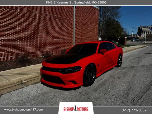 Used 2018 Dodge Charger R/T Scat Pack image 1