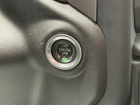 Used 2023 Chevrolet Silverado 1500 Custom image 19