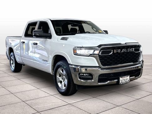 Used 2025 RAM 1500 Big Horn AWD/4WD image 2
