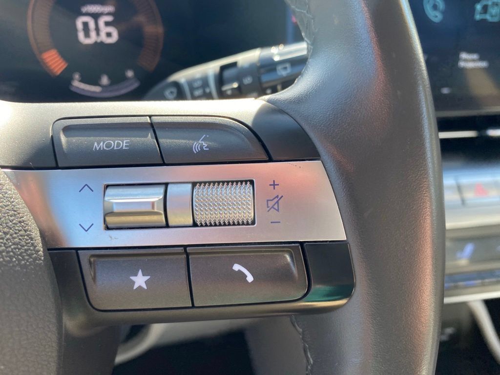 Used 2024 Hyundai Kona SEL AWD/4WD image 26