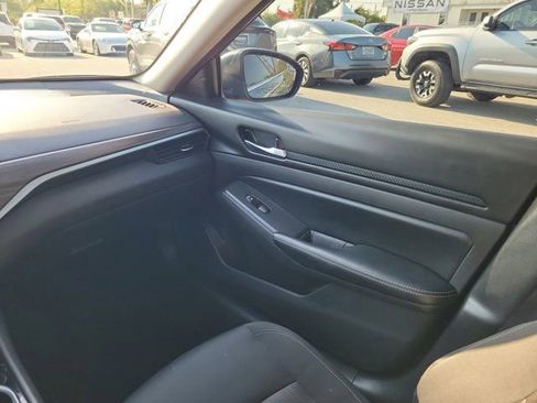 Certified 2024 Nissan Altima 2.5 SV image 19