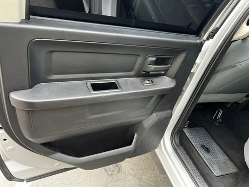 Used 2016 RAM 1500 ST w/ SXT Appearance Group AWD/4WD image 19