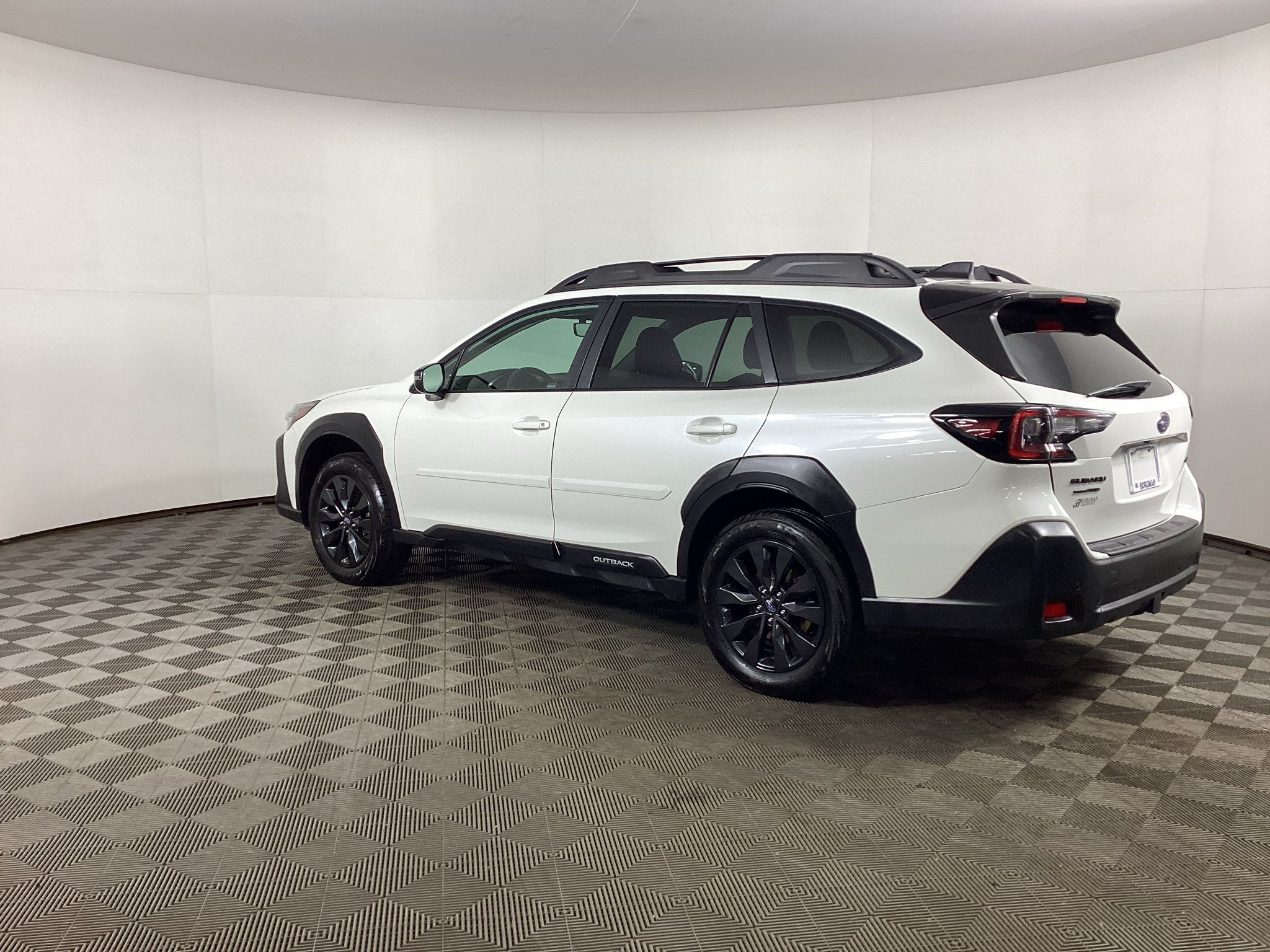 Used 2024 Subaru Outback Onyx Edition AWD/4WD image 4