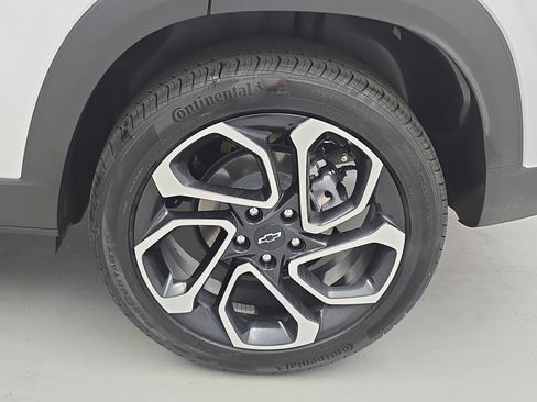 Used 2026 Chevrolet Trax RS w/ Driver Confidence Package FWD image 31