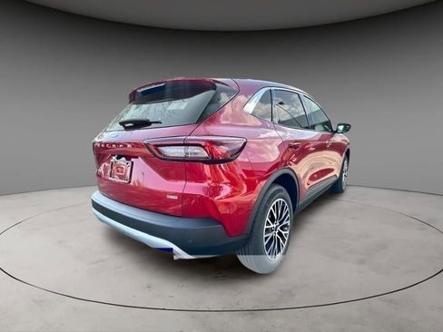 New 2024 Ford Escape SE image 5