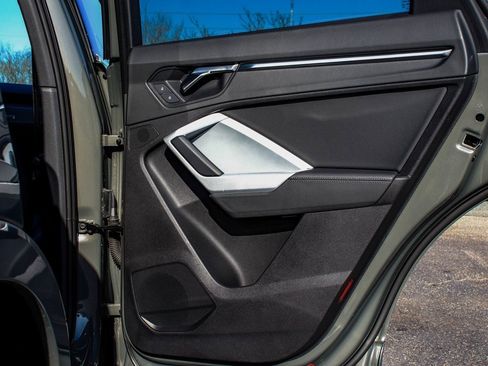 Used 2022 Audi Q3 2.0T Premium Plus image 12