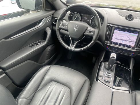 Used 2022 Maserati Levante GT image 27