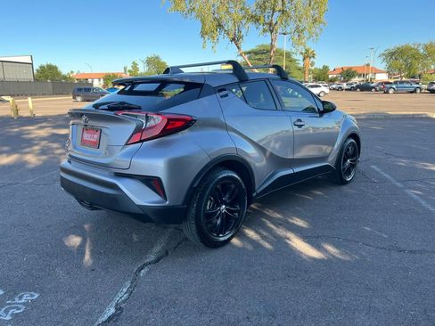 Used 2020 Toyota C-HR LE image 9