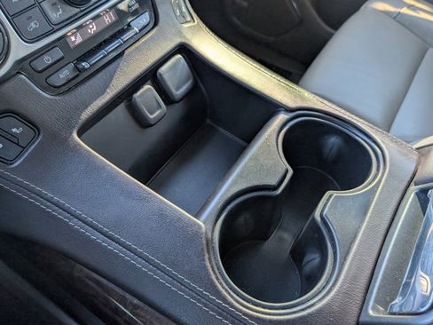 Used 2019 Chevrolet Tahoe LT image 20