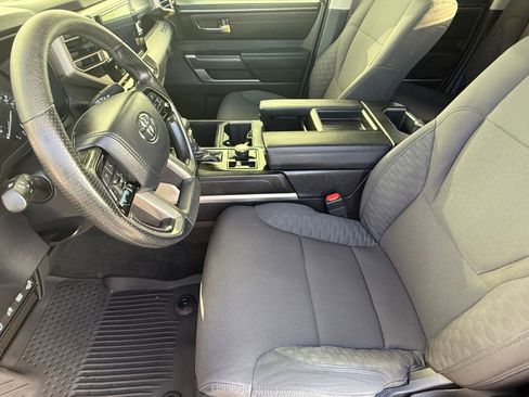 Used 2022 Toyota Tundra SR5 image 5
