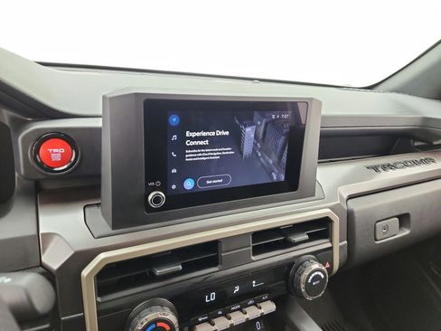 Used 2025 Toyota Tacoma TRD Sport AWD/4WD image 13