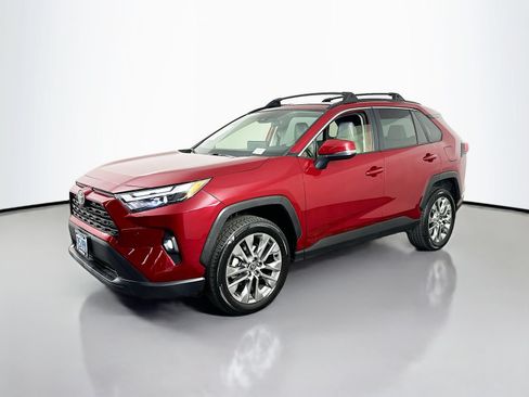 Used 2023 Toyota RAV4 XLE Premium AWD/4WD image 3
