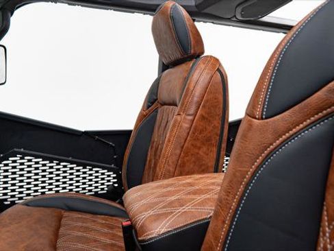 Used 2025 Jeep Gladiator Sport image 27