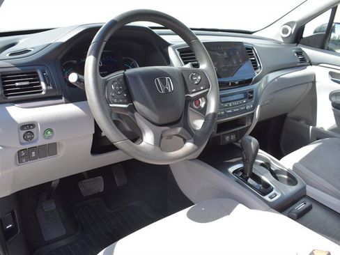 Used 2020 Honda Pilot EX image 3