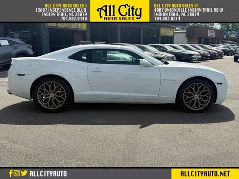 Used 2013 Chevrolet Camaro LT RWD image 8