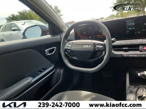 Certified 2025 Kia K4 FWD image 19