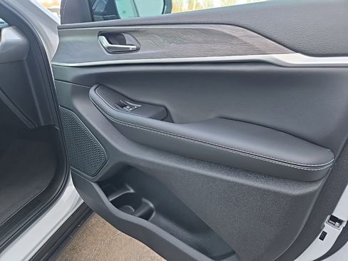 New 2026 Jeep Grand Cherokee Altitude image 74