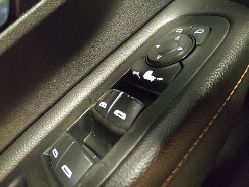 Used 2018 GMC Terrain SLE image 27