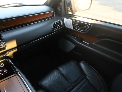 Used 2024 Lincoln Navigator L Black Label image 7
