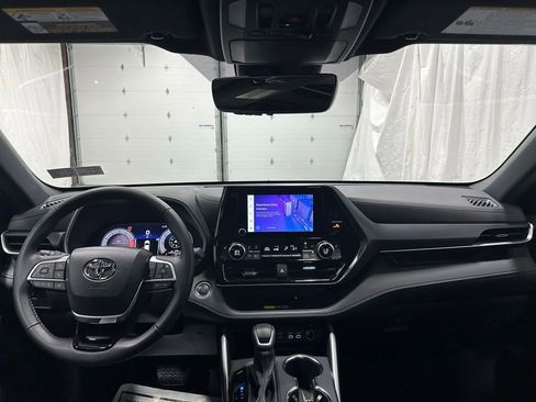 Used 2025 Toyota Highlander XSE AWD/4WD image 44