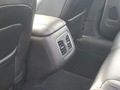 Used 2016 Chrysler 200 C w/ Navigation & Sound Group I image 29