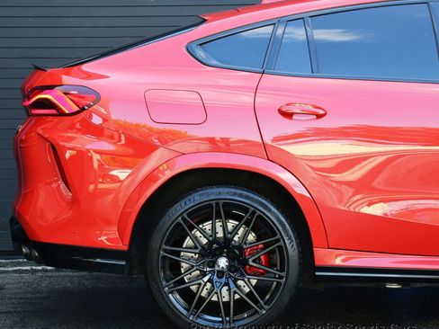 Used 2024 BMW X6 M Competition image 17